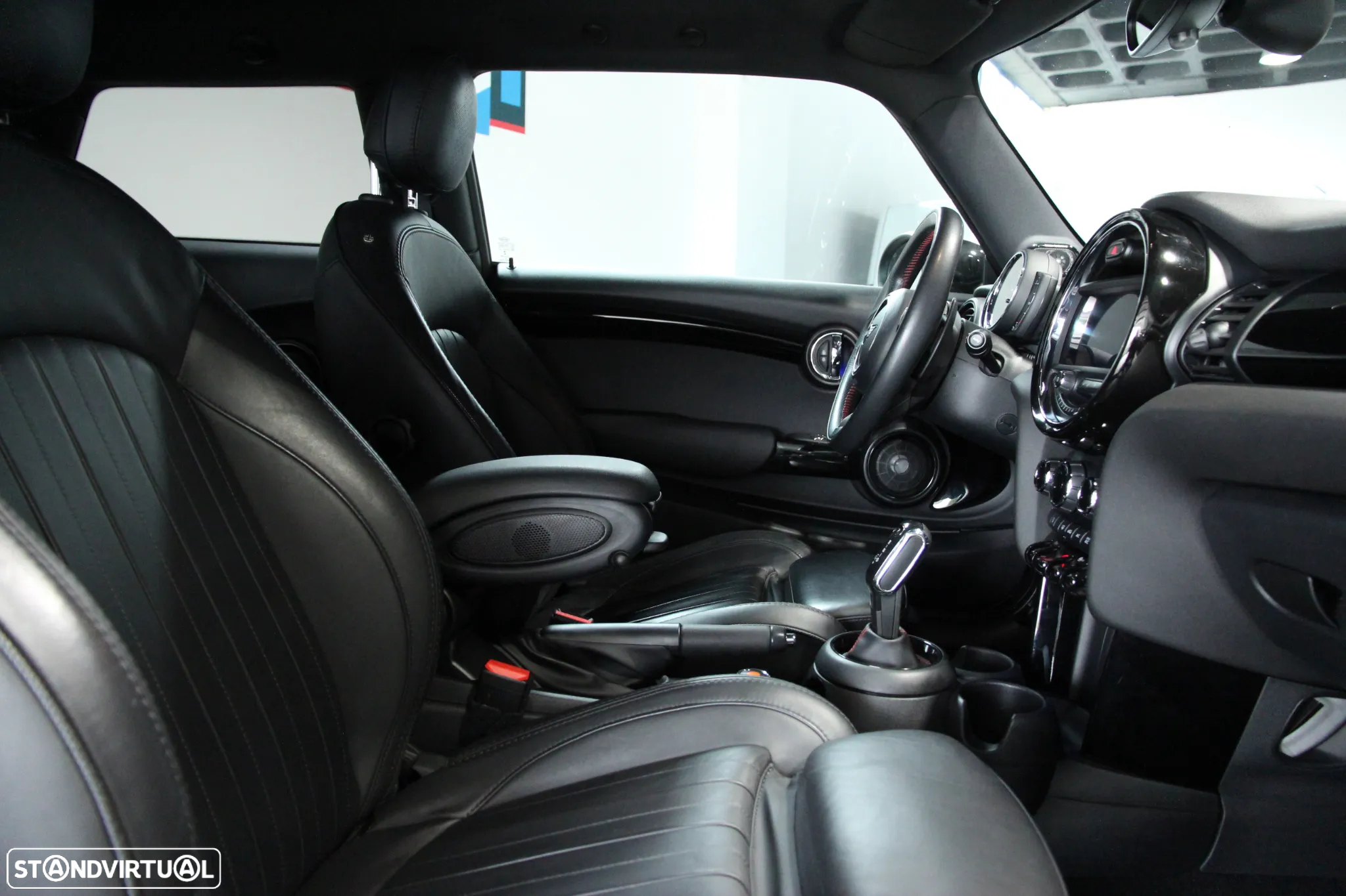 MINI 3 Portas John Cooper Works Auto Desportiva - 9