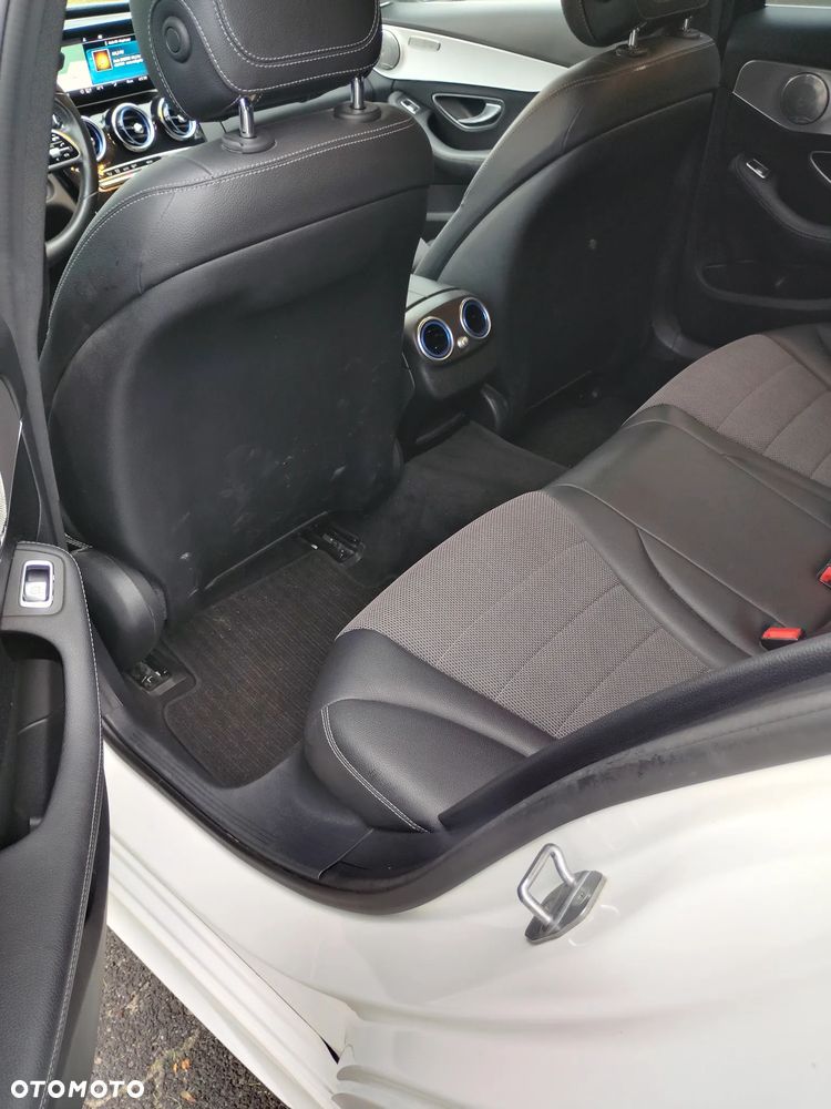 Mercedes-Benz Klasa C 220 d 9G-TRONIC AMG Line - 15