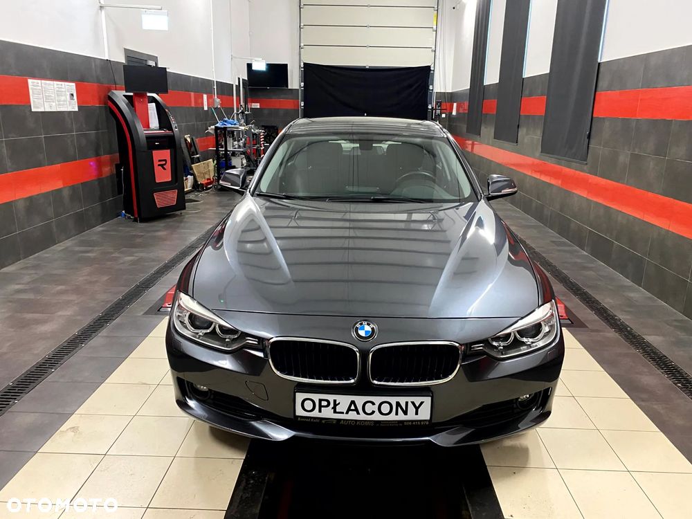 BMW Seria 3 320d Efficient Dynamic Edition Blue Performance Sport Line - 4