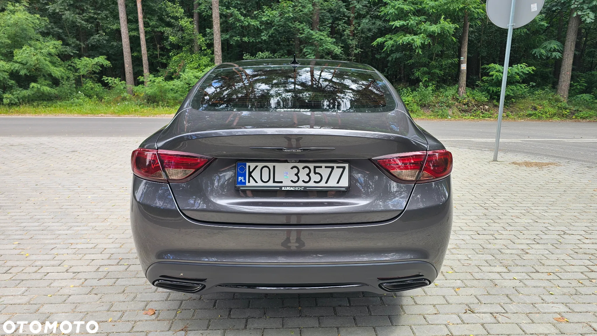 Chrysler 200 - 3