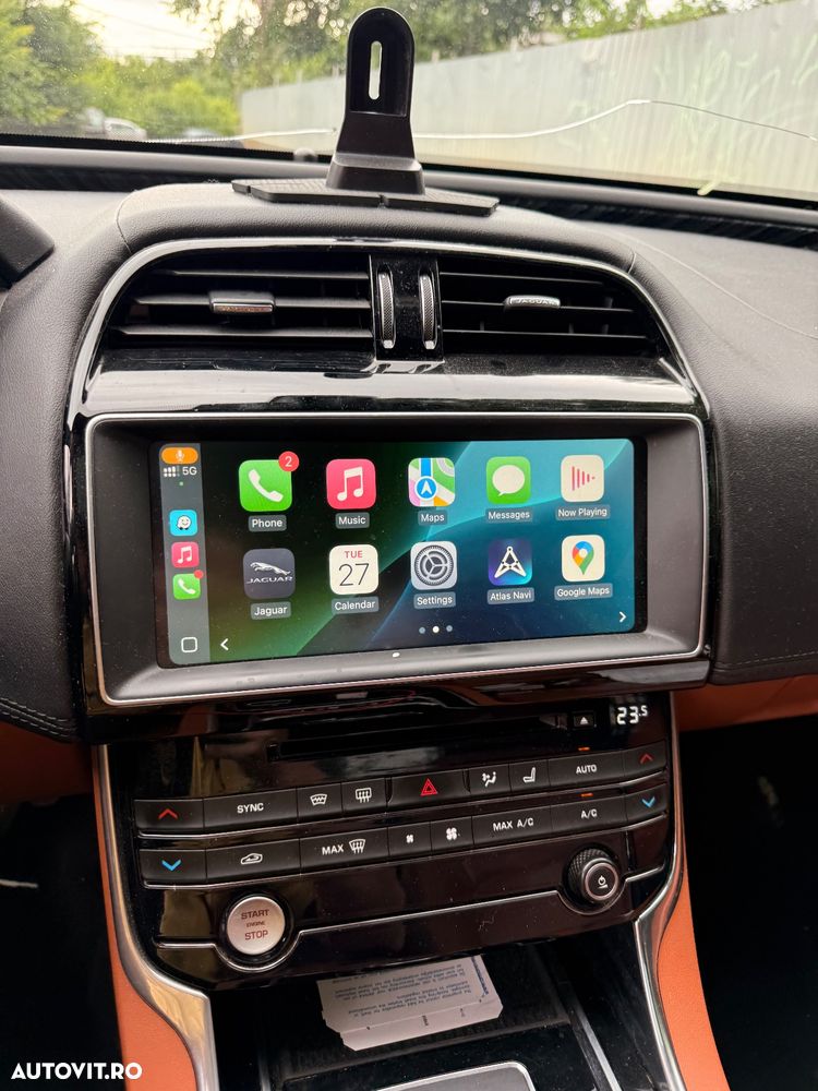 Jaguar XE 2.0 Portfolio - 2