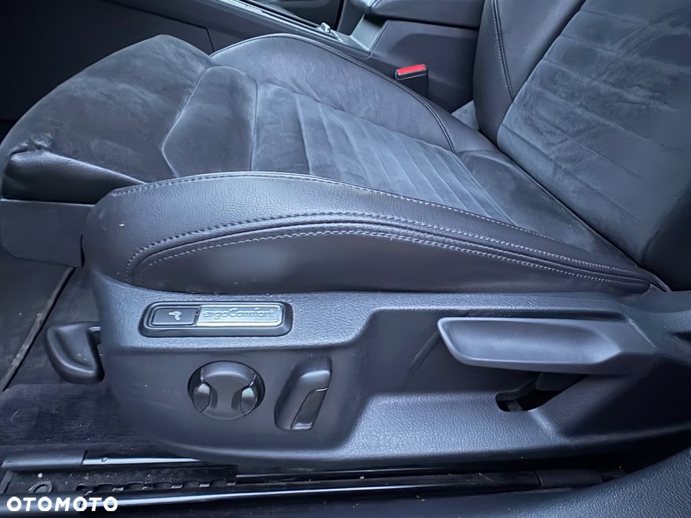 Volkswagen Passat 1.8 TSI (BlueMotion Technology) DSG Highline - 13