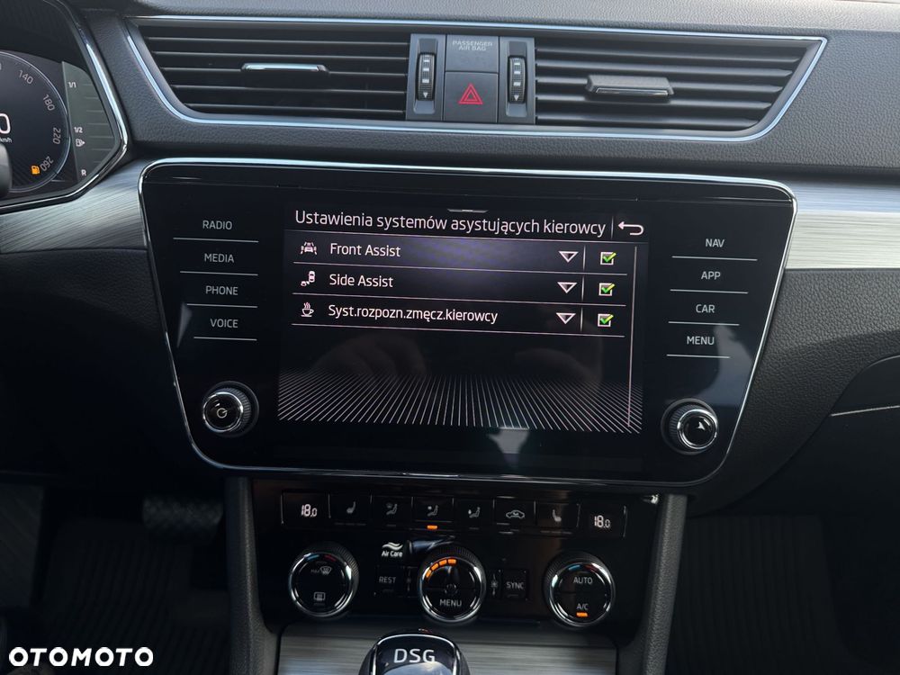 Skoda Superb 2.0 TDI DSG Ambition - 19