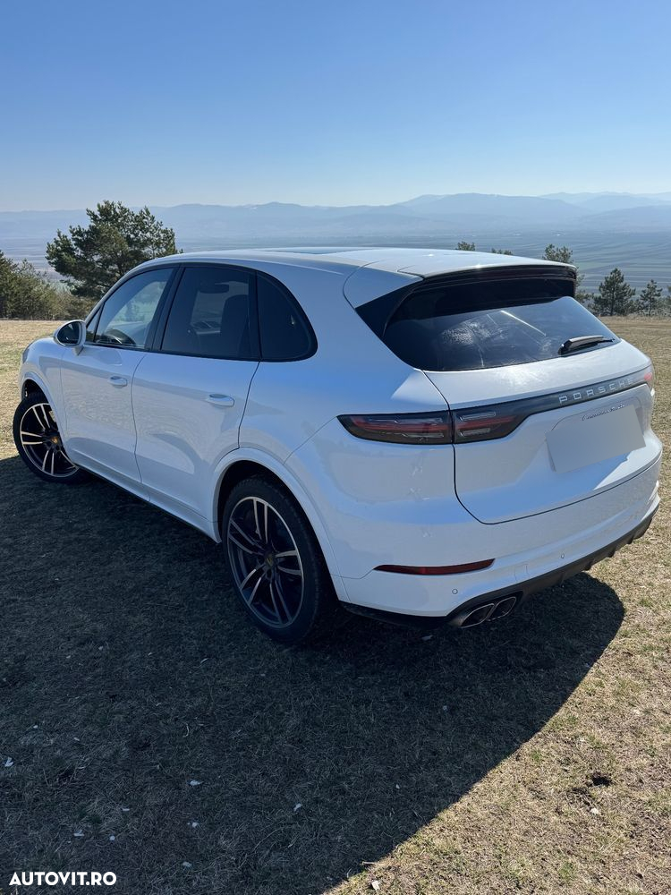 Porsche Cayenne Turbo Tiptronic S - 6