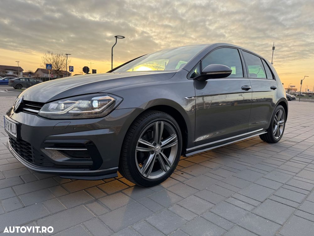 Volkswagen Golf - 32