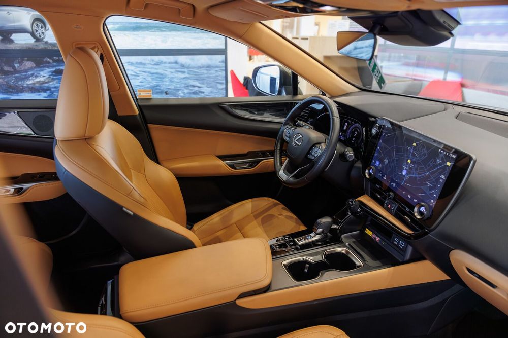 Lexus NX 350h Prestige AWD - 36