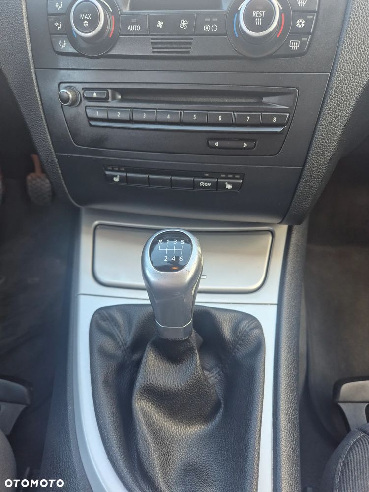 BMW Seria 1 118i - 12
