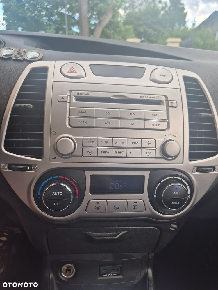 Hyundai i20 1.4 Automatik Comfort - 18