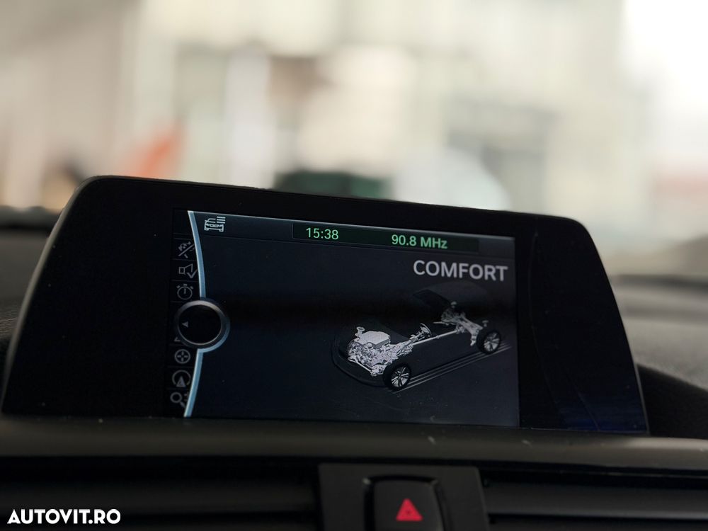 BMW Seria 1 118d Sport Line - 28