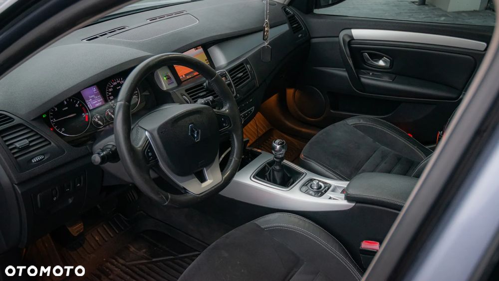 Renault Laguna 2.0 DCi Confort Dynamique - 9