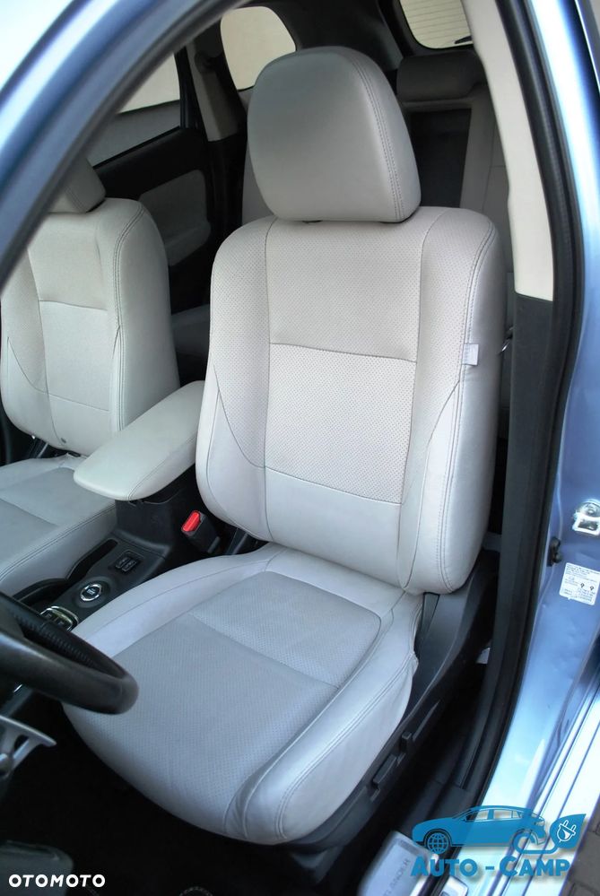 Mitsubishi Outlander Instyle NAVI + - 20