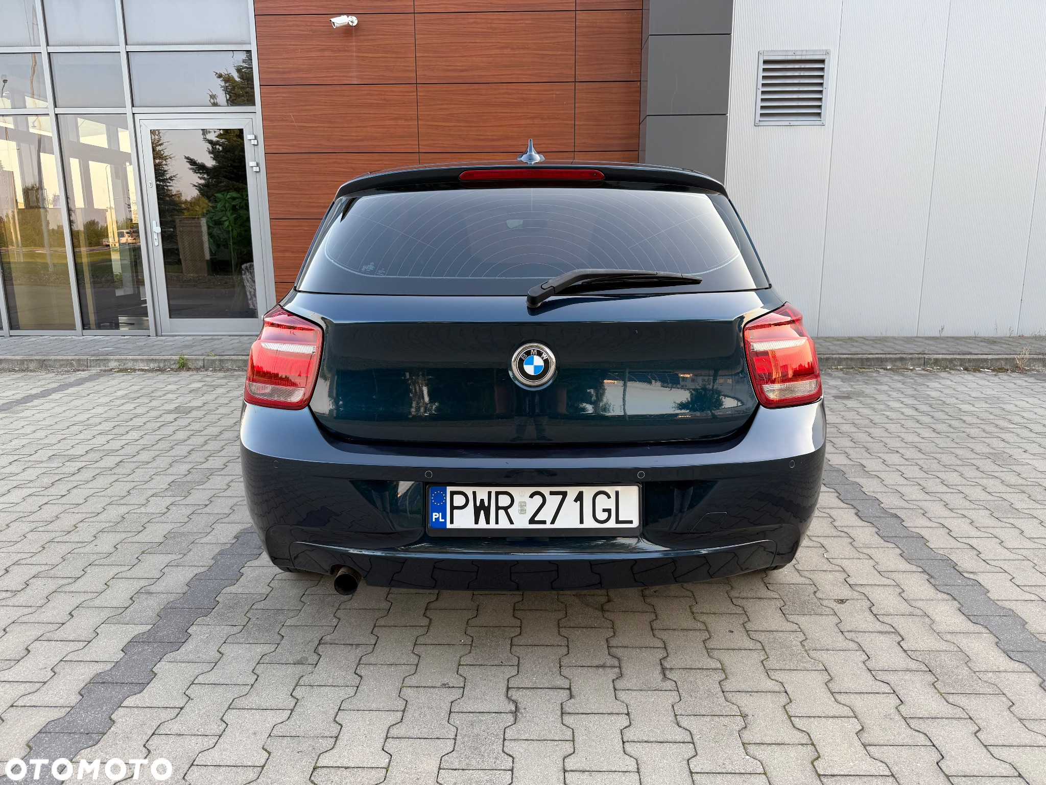 BMW Seria 1 114i - 11