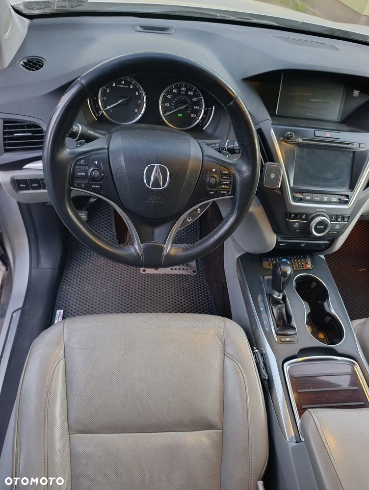 Acura MDX - 16