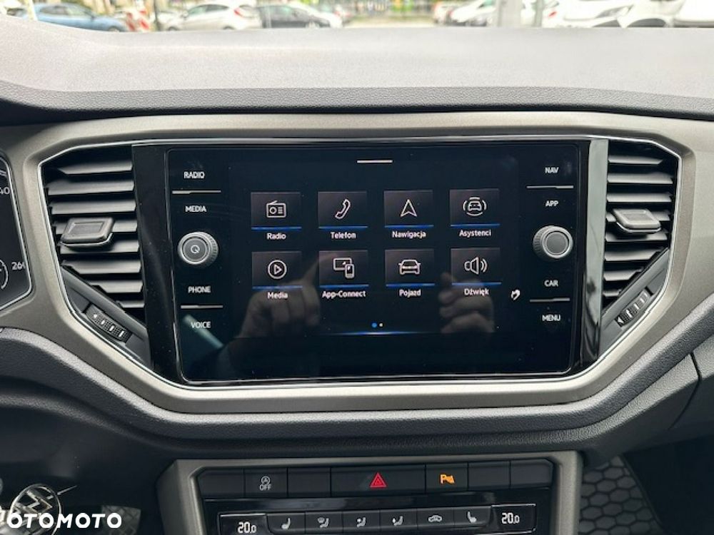 Volkswagen T-Roc 1.0 TSI Advance - 26
