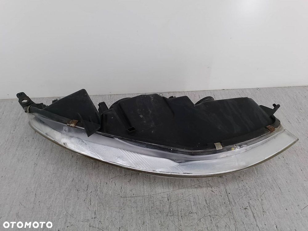 LAMPA PRZÓD LEWA PEUGEOT 407 08-550-1134L - 2