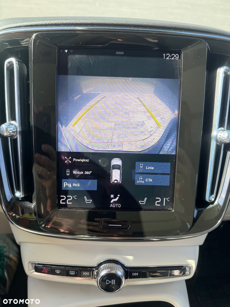 Volvo XC 40 - 30