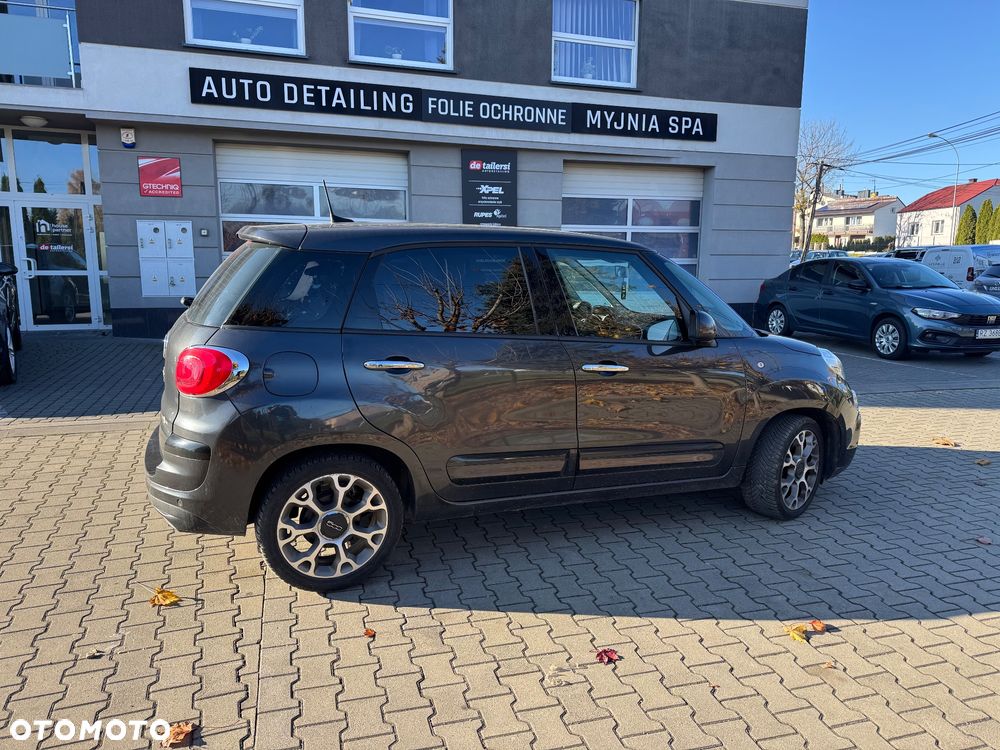 Fiat 500L 1.4 16V Urban Edition - 9
