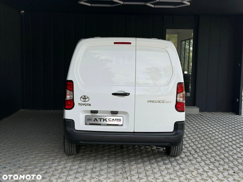 Toyota Proace City - 8