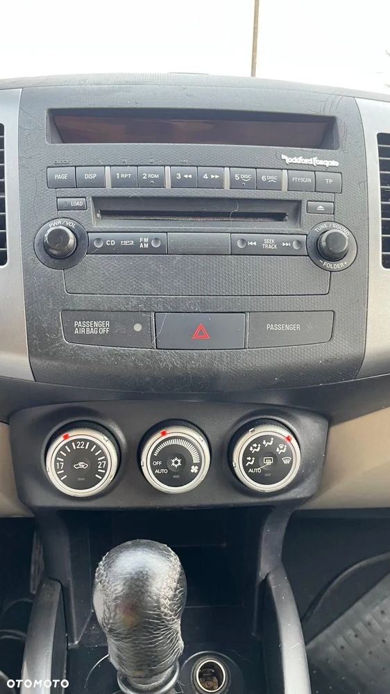 Mitsubishi Outlander 2.0 DI-D 4WD Intense - 13