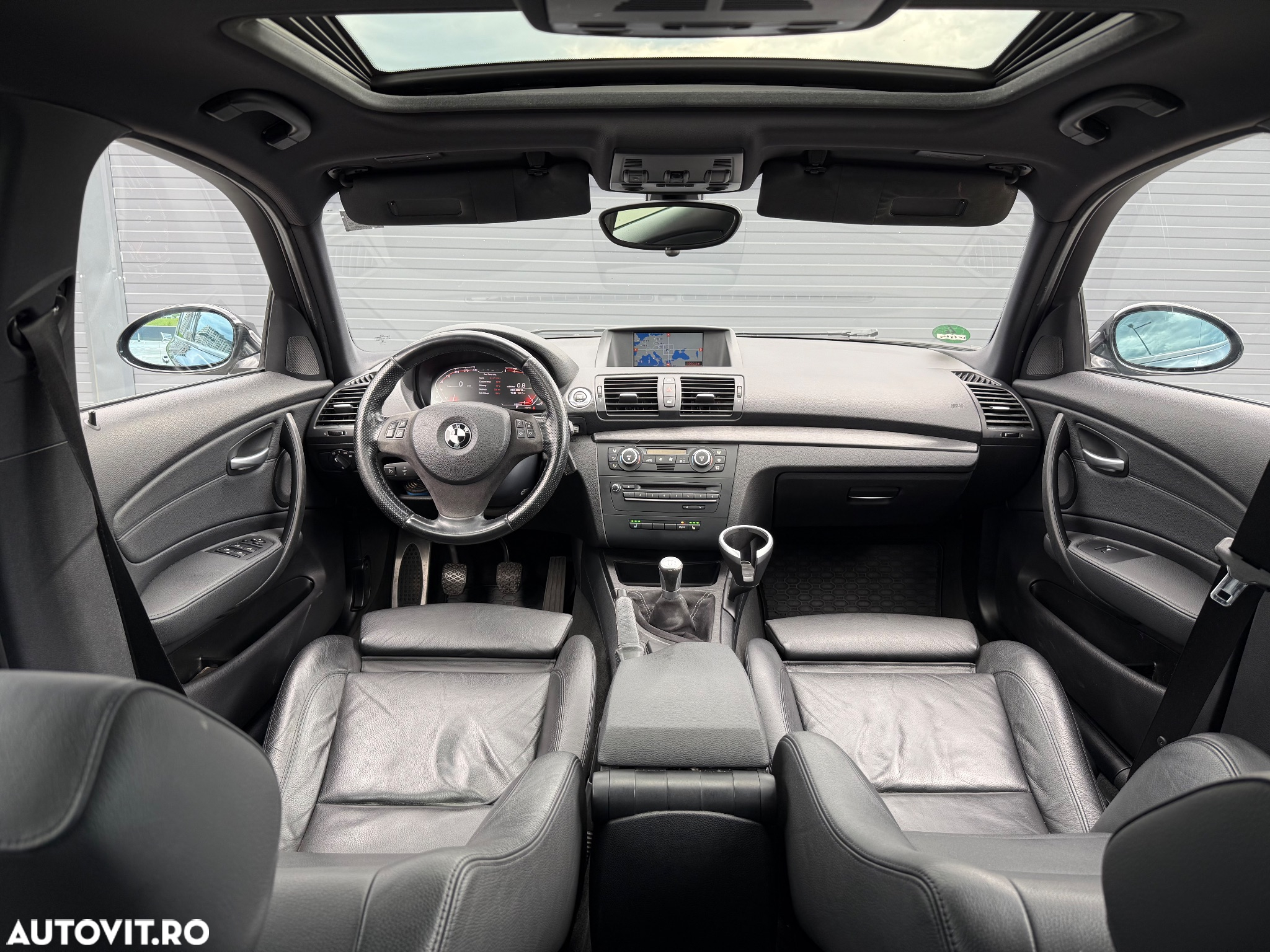 BMW Seria 1 123d - 6