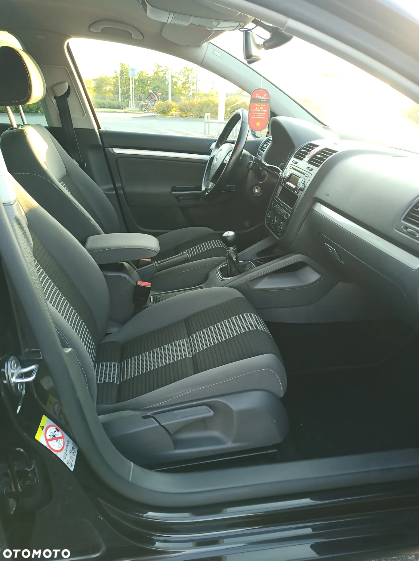 Volkswagen Golf - 15