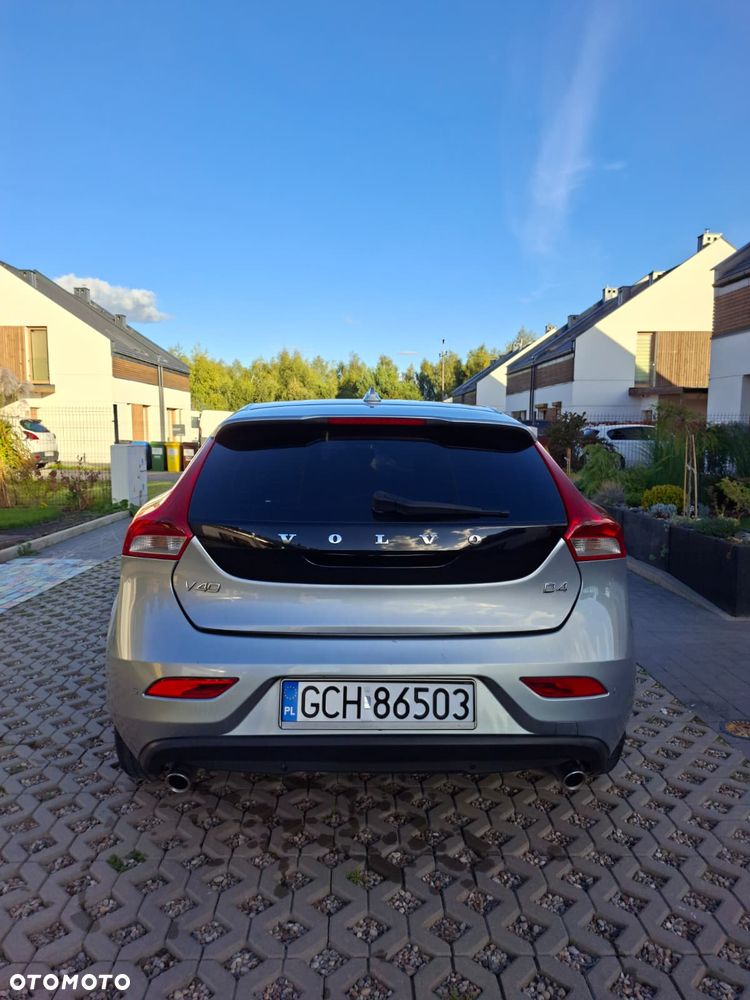 Volvo V40 D4 Drive-E Momentum - 3