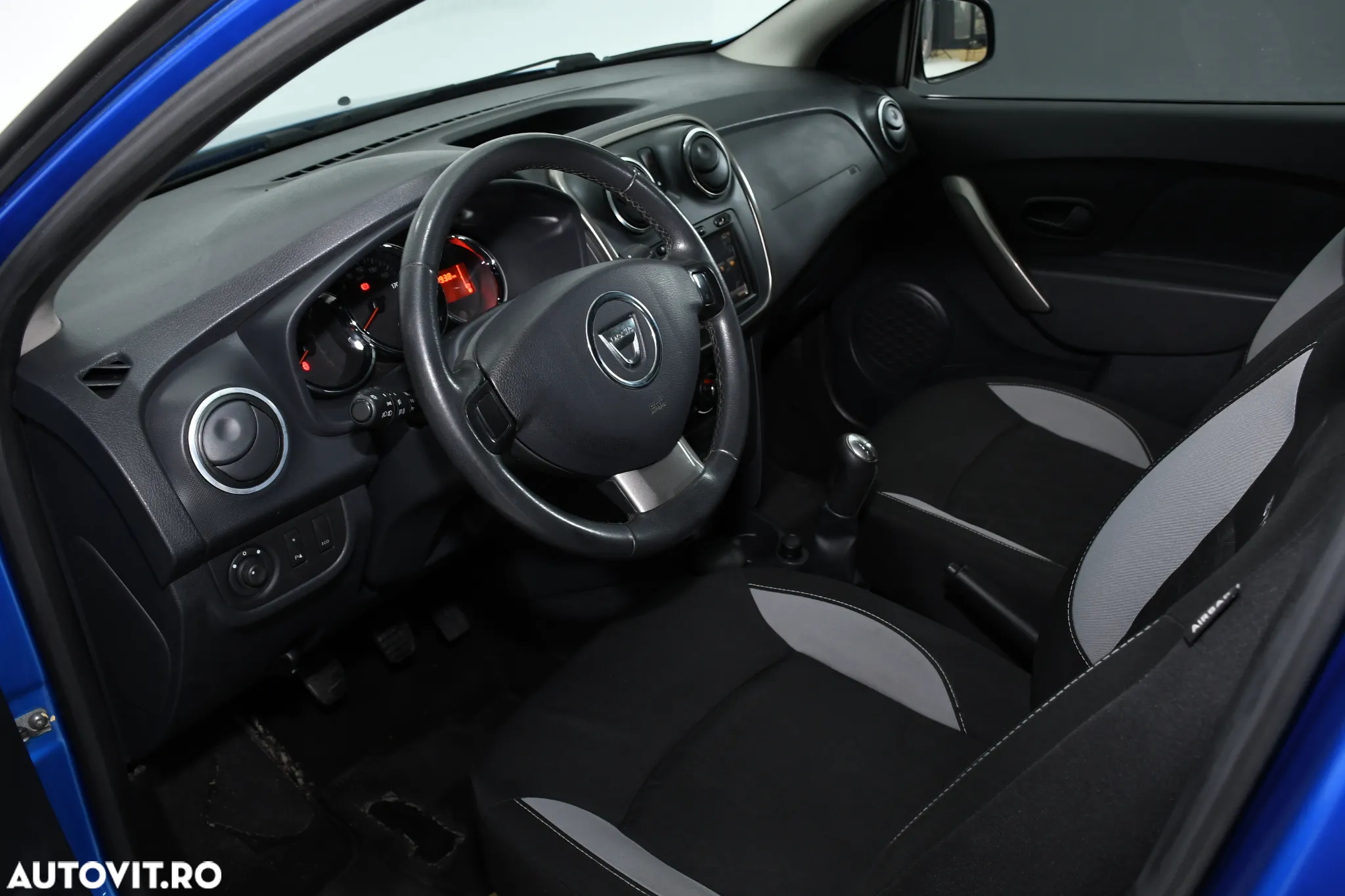 Dacia Sandero Stepway dCi 90 S&S Prestige - 14