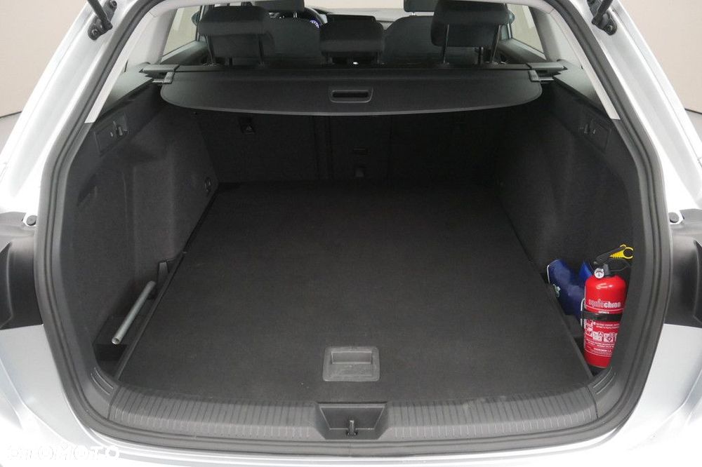 Volkswagen Golf Variant - 16