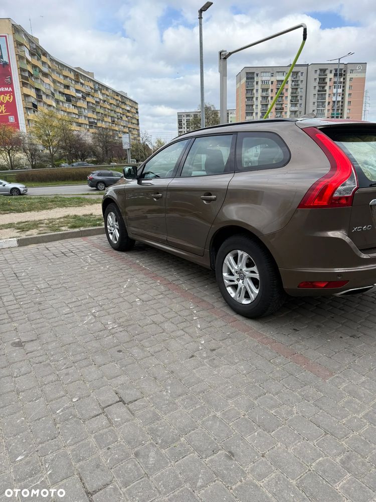 Volvo XC 60 D4 Drive-E Base - 6