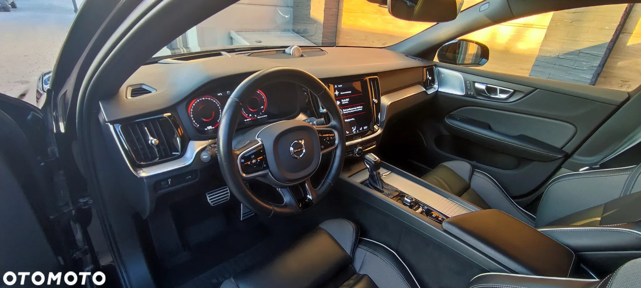 Volvo S60 T6 AWD R-Design - 9