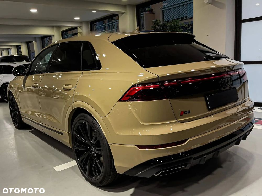Audi Q8 - 2