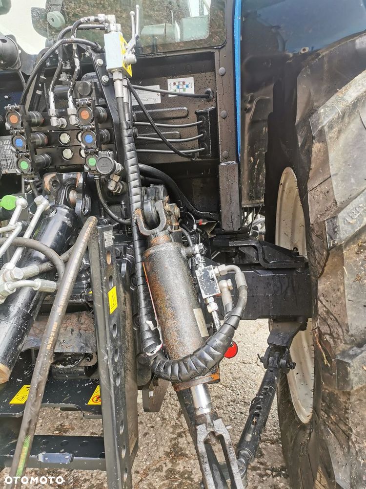 New Holland T 5.85 , ROK 2021 /FPT bez AdBlue - 24