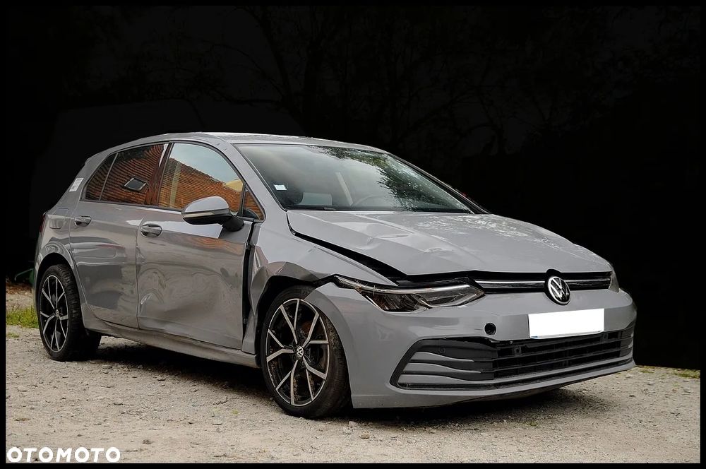 Volkswagen Golf - 2