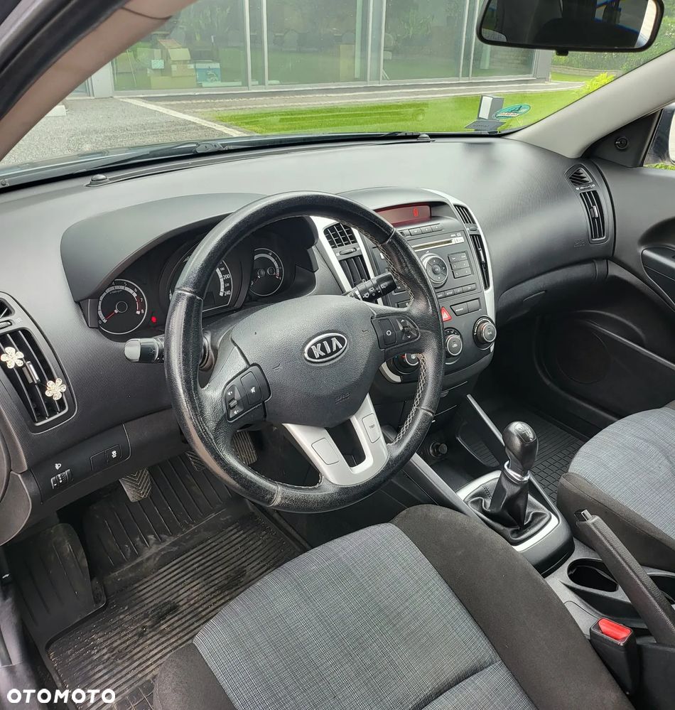 Kia Ceed 1.4 Comfort - 16