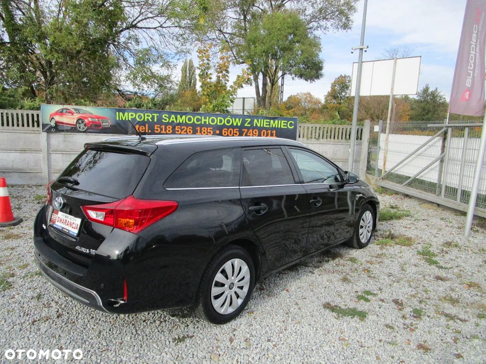 Toyota Auris - 14