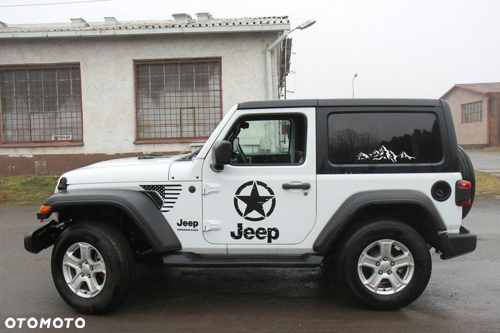 Jeep Wrangler - 13
