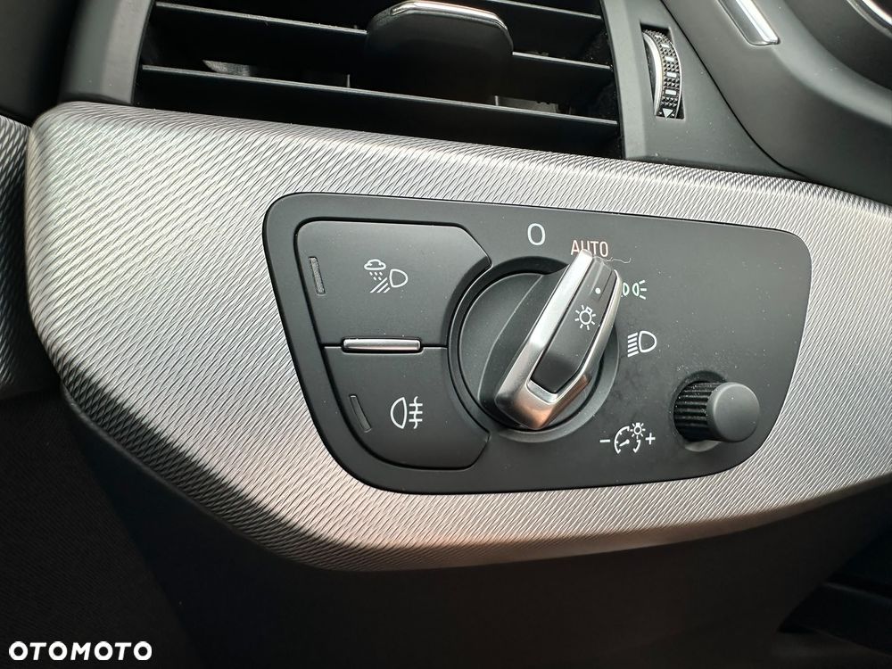 Audi A4 Avant 40 TDI quattro S tronic S line - 19