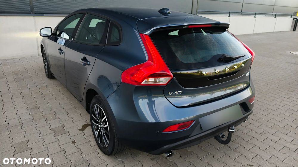 Volvo V40 D3 Momentum - 7