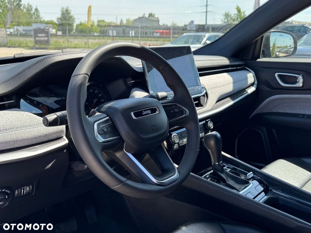 Jeep Compass - 11