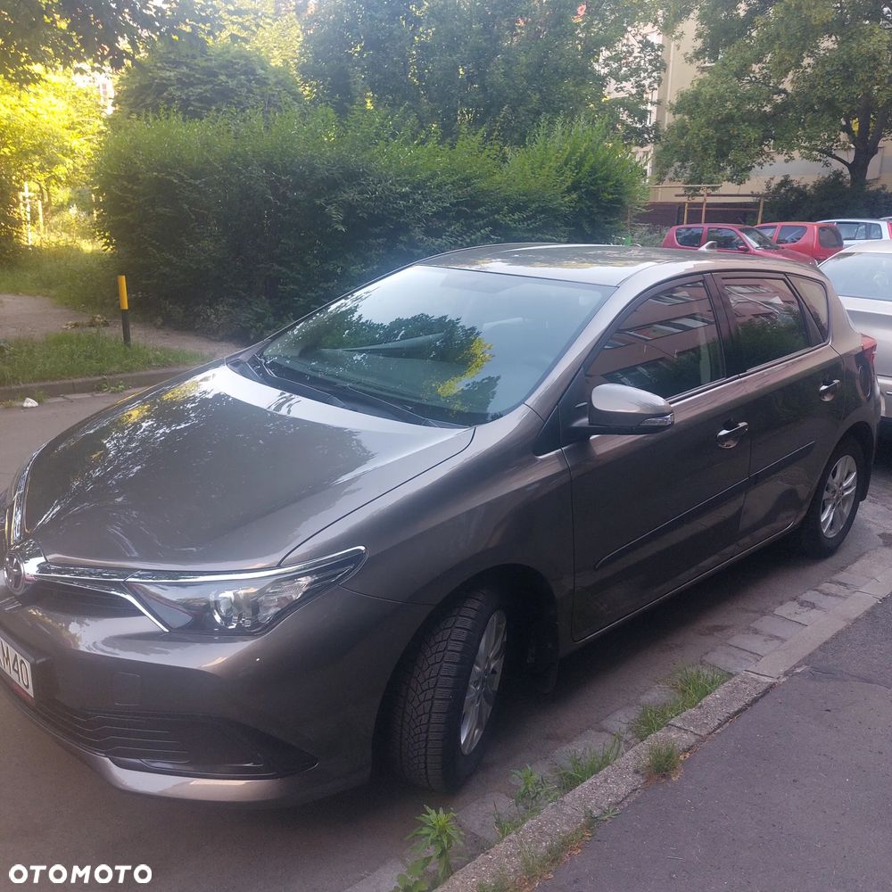 Toyota Auris 1.33 VVT-i Comfort - 1