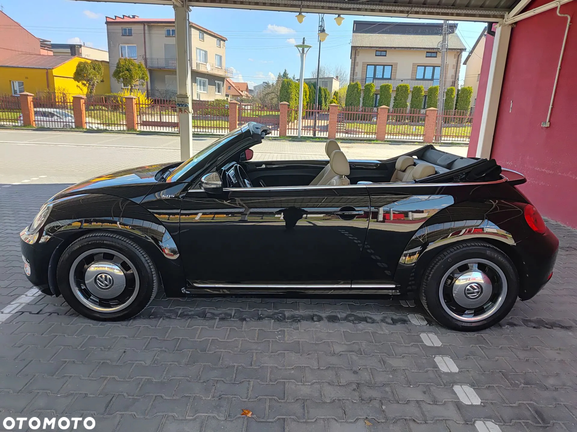 Volkswagen Beetle The Cabriolet 1.6 TDI BlueMotion Technology 50s - 38
