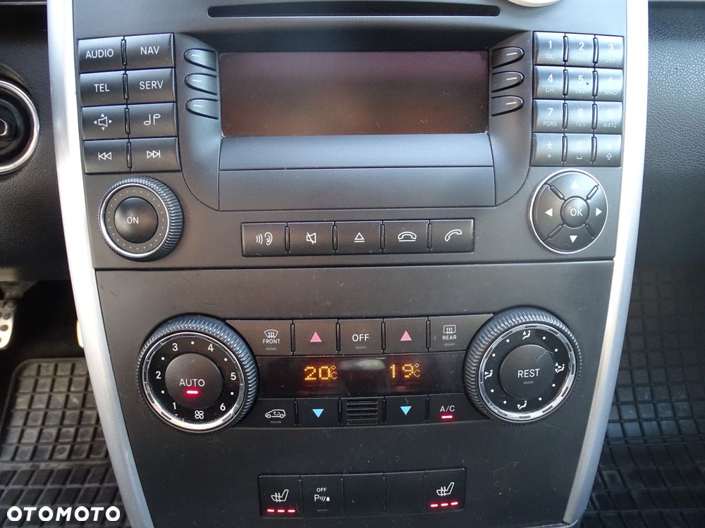 Mercedes-Benz Klasa B 200 CDI Special Edition - 22