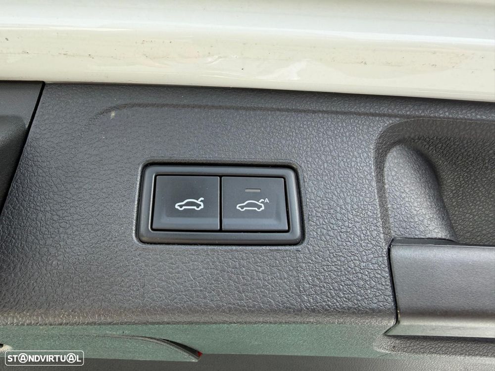 VW Passat Variant 1.4 TSI DSG GTE - 24