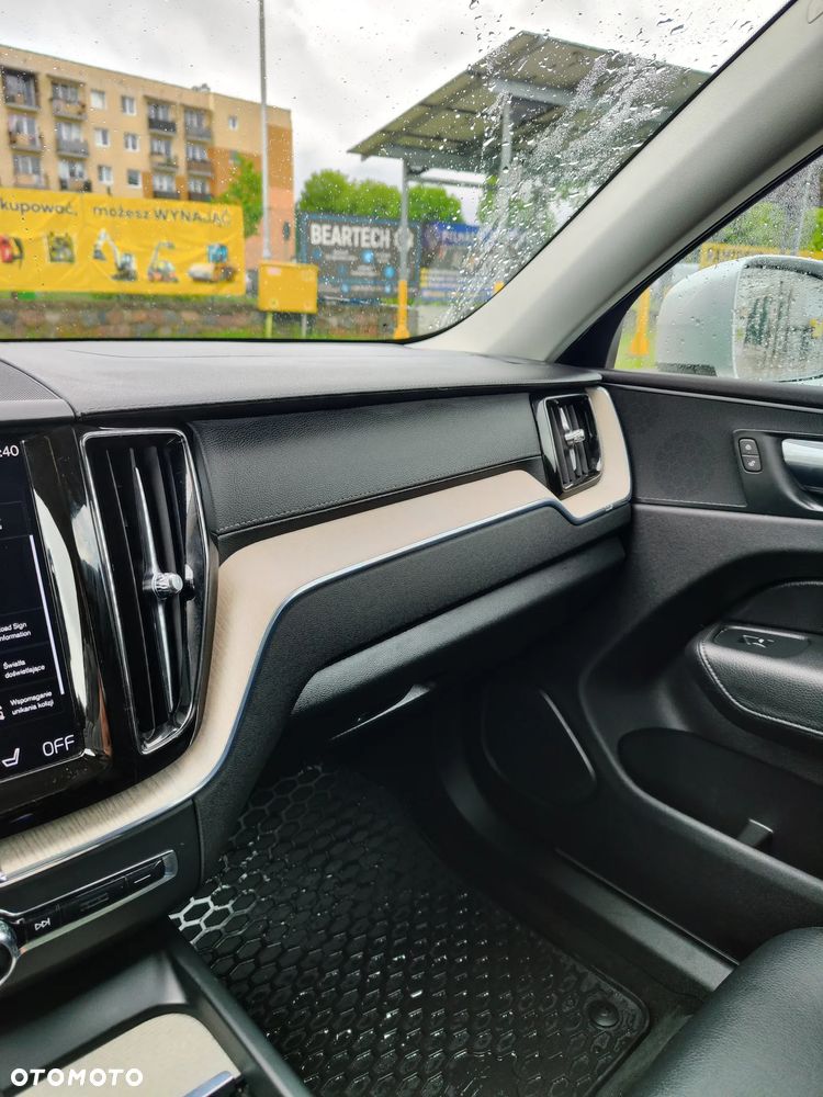 Volvo XC 60 T6 AWD Inscription - 17