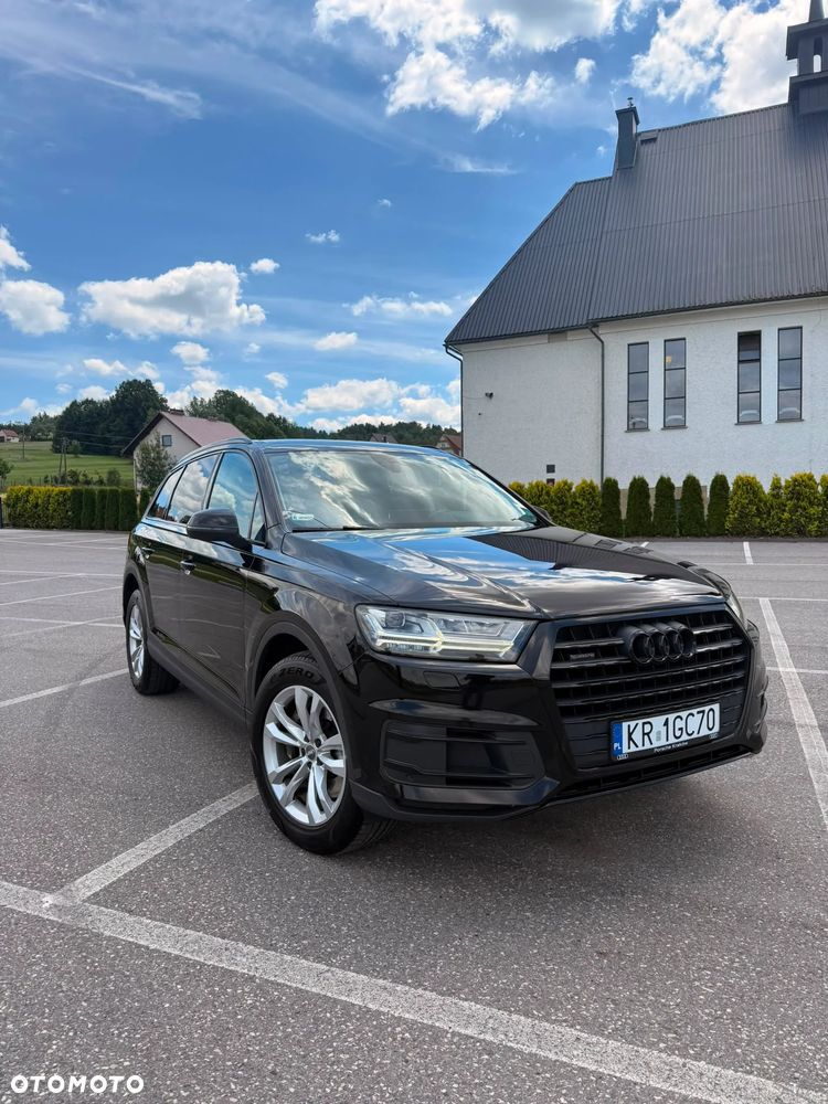 Audi Q7 - 1