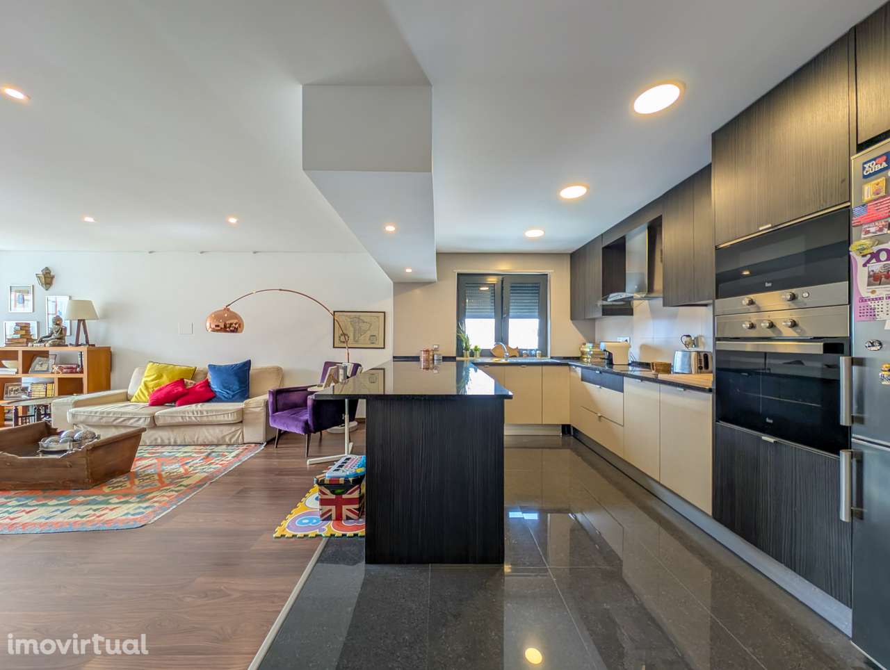 T2 com estacionamento e arrecadação - Grande imagem: 2/22