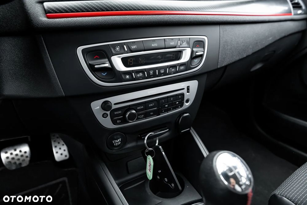 Renault Megane TCe 220 Start & Stop GTline 220 - 35