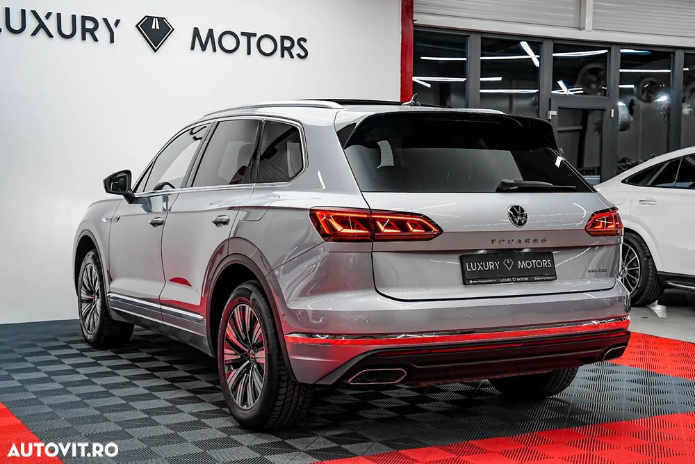 Volkswagen Touareg 3.0 V6 e-Hybrid 4Motion Aut. Elegance - 7