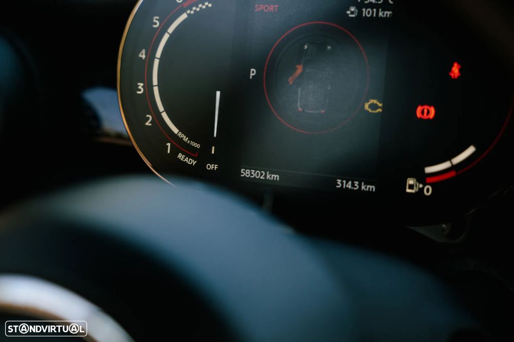 MINI Cabrio John Cooper Works Auto Desportiva - 16