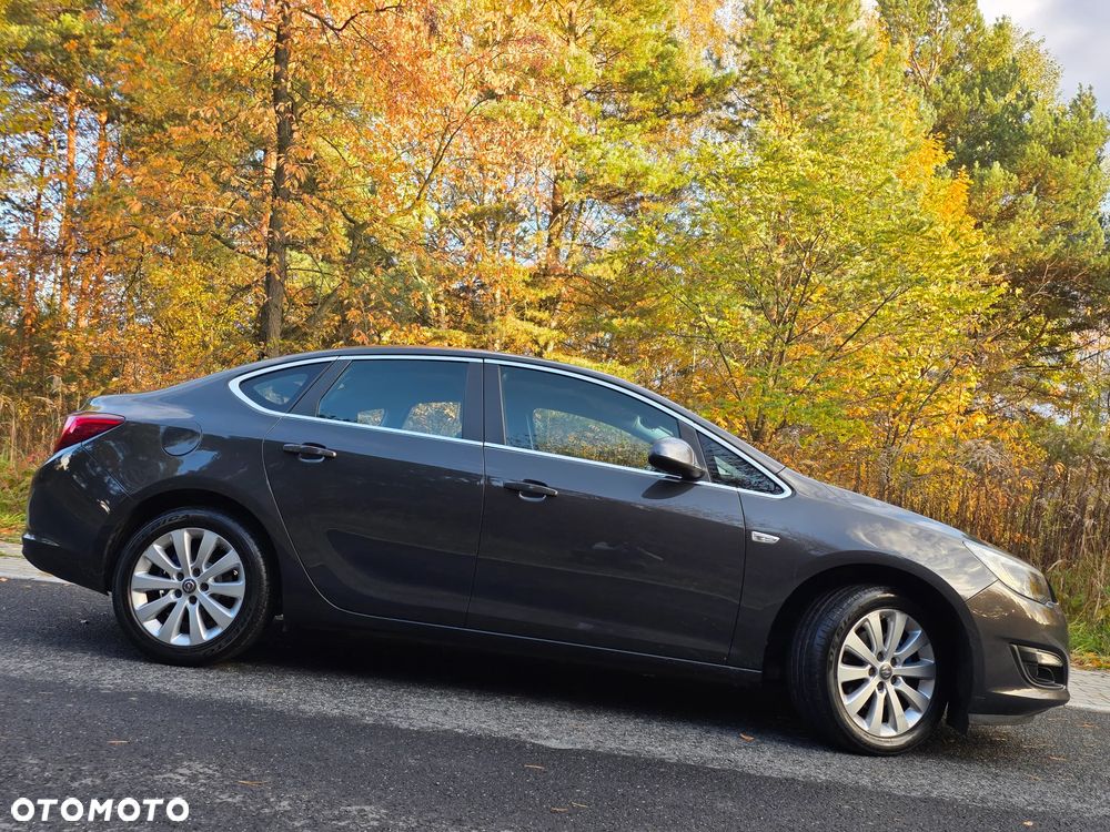 Opel Astra - 2